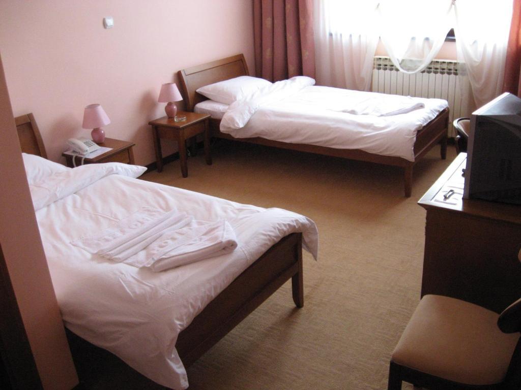 Hotel Vila Sunce Стара Пазова Номер фото